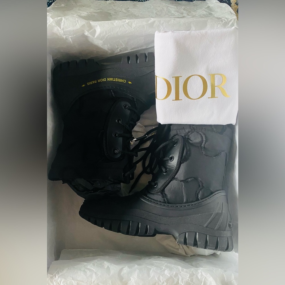 CHRISTIAN DIOR
Rubber Nylon D-Venture Boots 36
Black